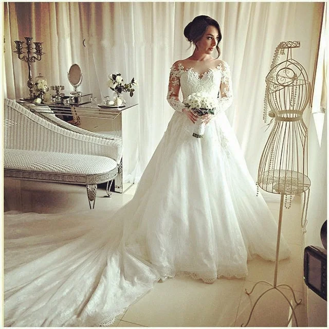 Imported high - quality wedding dresslong sleeves lace ball gowns wedding dresses royal train