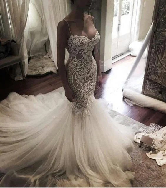 Fit - and - flare wedding dress with a big bowMermaid Sweet heart Lace Sexy Wedding Dresses, Spaghetti Strap Backless Charming Wedding Dresses prom gown           cg23231