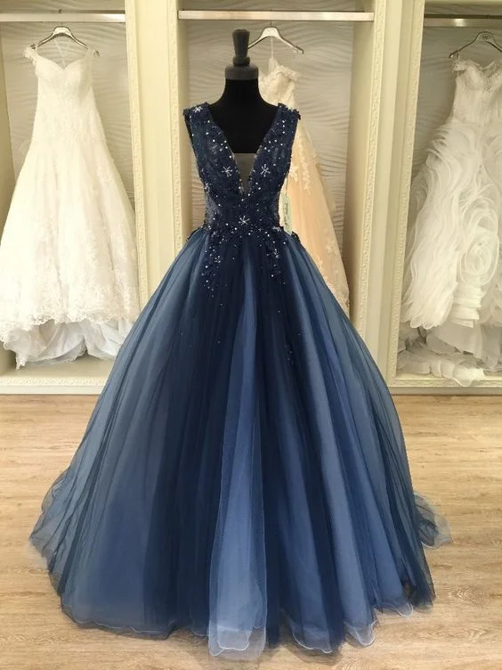 Luxury silk wedding dress with a trainNavy Ball Gown Wedding Dresses Prom Gown    cg22447