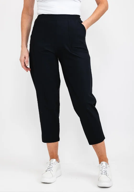 Elastic waist skinny pants for plus size women in a comfortable fitNaya Side Patch Pocket Trouser, Black Elastic waist skinny pants for plus size women in a comfortable fitNaya Side Patch Pocket Trouser, Black