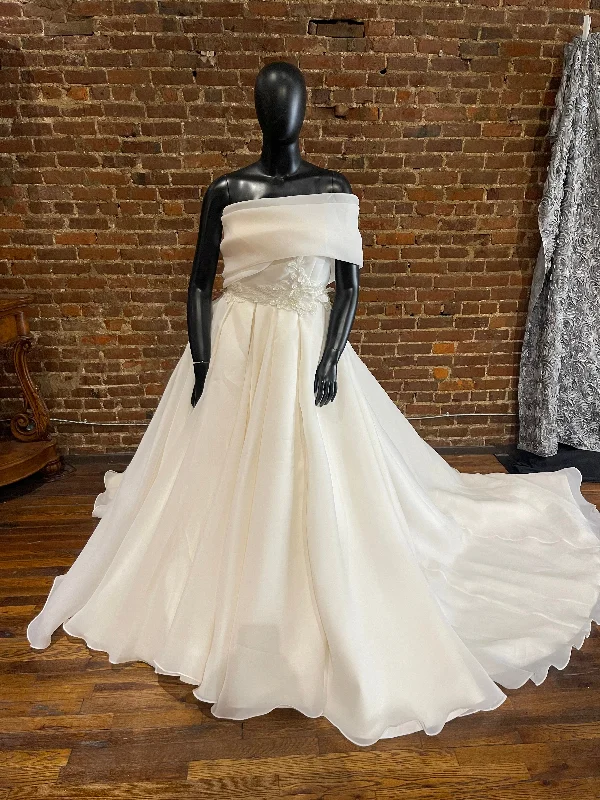 Plus - size mermaid wedding dressPollardi Queenliness