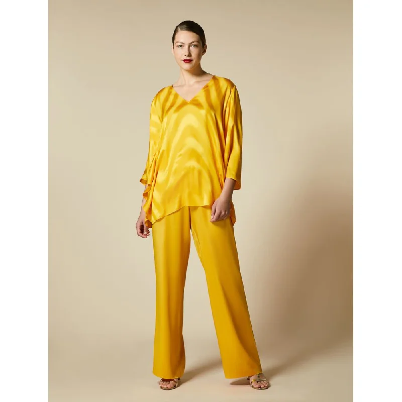 Flowy ankle pants for women in a romantic and feminine styleRADAR