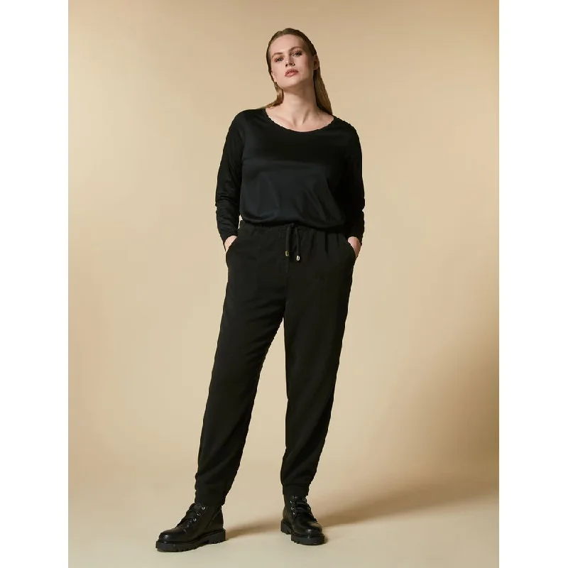 Corduroy bootcut pants for women in a classic and comfortable styleRADIALE