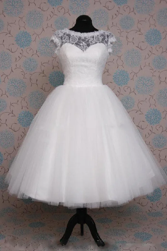 Ballroom - ready luxury wedding dressRetro Tea Length Modest Lace Wedding Dress
