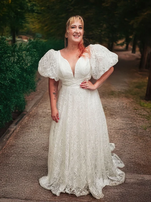 Luxury silk wedding dress with a trainRhiannon