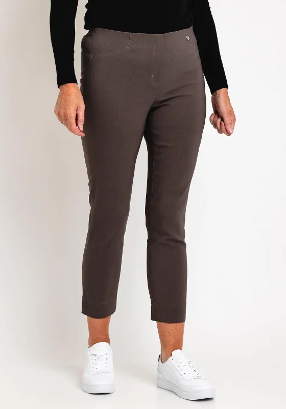 Cuffed flared pants for women in a retro - inspired styleRobell Rose 09 Ankle Grazer Trousers, Taupe Cuffed flared pants for women in a retro - inspired styleRobell Rose 09 Ankle Grazer Trousers, Taupe