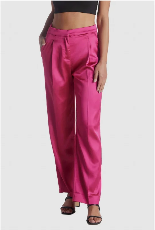 Capri pants for women in springRowe Pant In Fuchsia