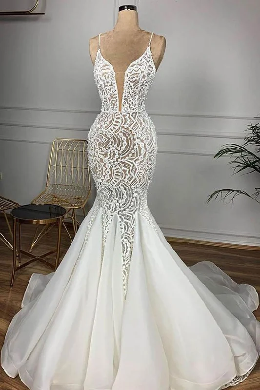 Backless sweetheart neckline wedding dressSpaghetti Straps Lace Wedding Dresses Ivory Sleeveless Bridal Gowns With Appliques Prom Dress    cg23191