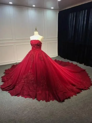 Historical - era - themed wedding dressStrapless dark red ball gown lace appliques pearls crystals sequins beaded wedding dresses prom dress  cg16159