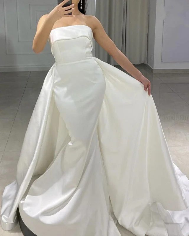 Open - back wedding dress for a sexy lookStrapless Mermaid Wedding Dress Satin Removable Skirt
