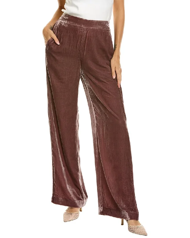Pleated dress pants for women in a formal occasionTed Baker Tansyat Velvet Silk-Blend Wide Leg Trouser Pleated dress pants for women in a formal occasionTed Baker Tansyat Velvet Silk-Blend Wide Leg Trouser