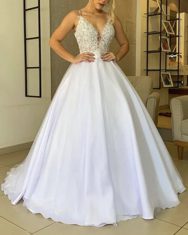 Plus - size ball gown wedding dressTulle Wedding Dresses Lace Plunge Neck