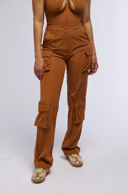 Ankle pants with zippers for women in a convenient designVIOLET GIRL TROUSER