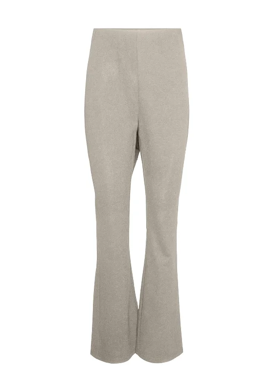Ripped boyfriend jeans for women in a casual and cool styleVero Moda Liva High Rise Flared Trousers, Silver Lining Ripped boyfriend jeans for women in a casual and cool styleVero Moda Liva High Rise Flared Trousers, Silver Lining