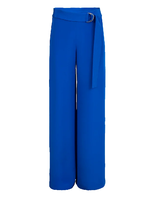 Solid color cigarette pants for women in a minimalist lookWide Leg Pant