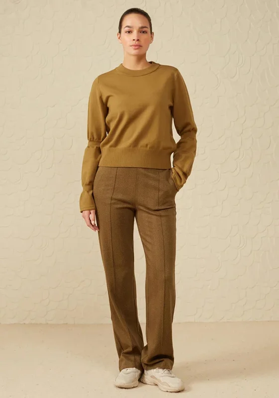 Trousers with front pleats for women in a formal and tailored lookYAYA Herringbone Straight Leg Trouser, Dark Army Green Trousers with front pleats for women in a formal and tailored lookYAYA Herringbone Straight Leg Trouser, Dark Army Green