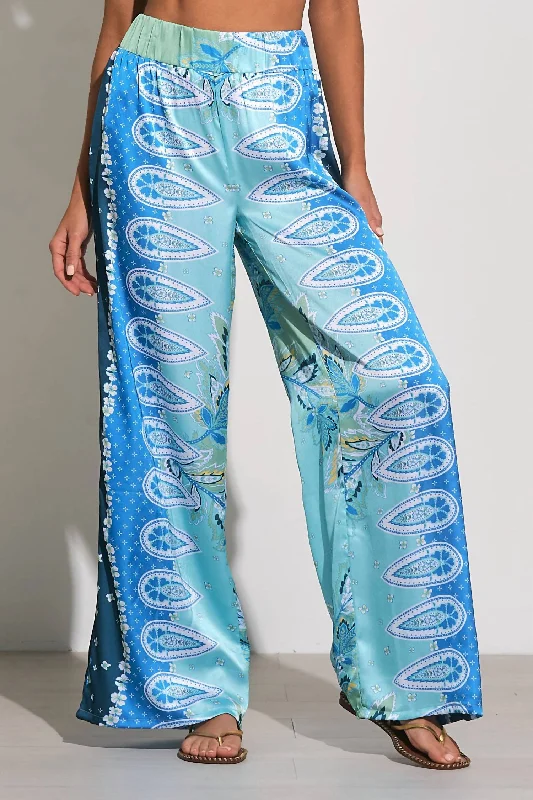 Pleated wide leg pants for women in a formal and elegant lookZade Pant In Abstract Print