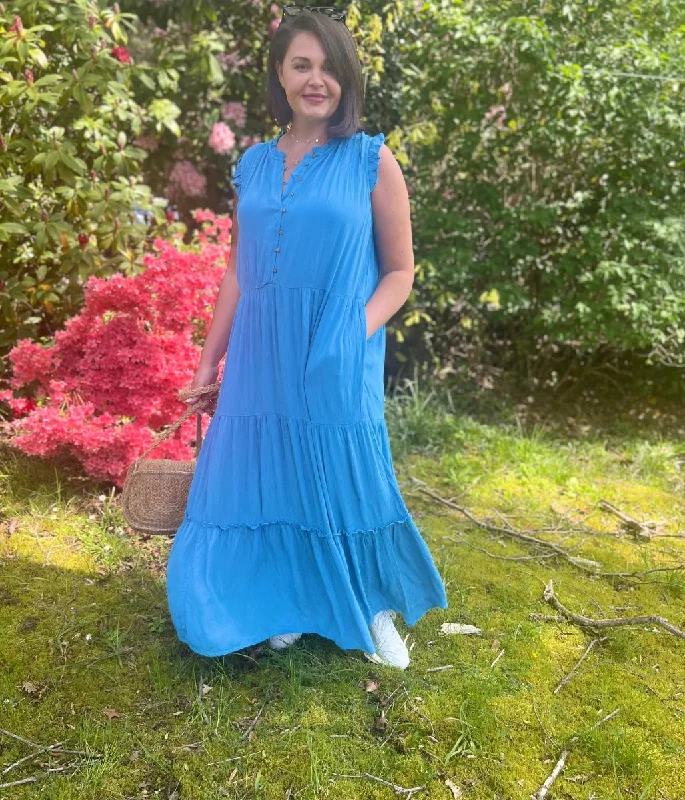 Dresses with Ruffled Sleeveless Top for Ladies' Dramatic and Artistic LookBrakeburn Blue Zenni Maxi Dress