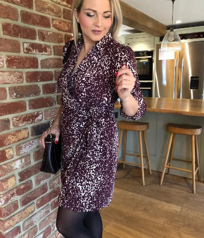 Dresses with Embroidered Tribal Patterns for Ladies' Cultural and Stylish LookBurgundy Leopard Print Wrap Dress Dresses with Embroidered Tribal Patterns for Ladies' Cultural and Stylish LookBurgundy Leopard Print Wrap Dress