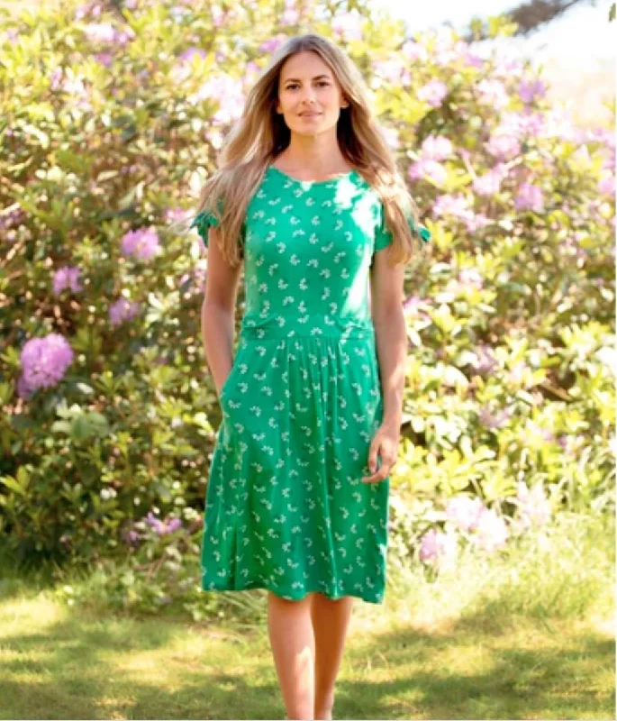 Dresses with Cut Out Details for Ladies' Bold and Fashionable LookBrakeburn Green Eva Jersey Dress Dresses with Cut Out Details for Ladies' Bold and Fashionable LookBrakeburn Green Eva Jersey Dress