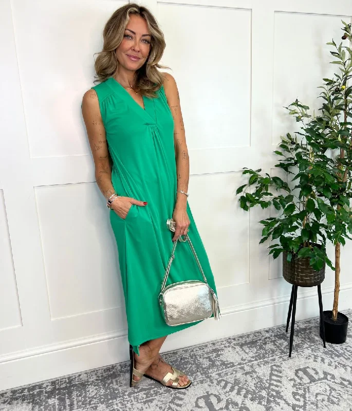 Dresses with Ruffled Sleeveless Top and Sequined Bodice and Tulle Skirt for Ladies' Dramatic and Glamorous LookGreen V Neck Shift Dress Dresses with Ruffled Sleeveless Top and Sequined Bodice and Tulle Skirt for Ladies' Dramatic and Glamorous LookGreen V Neck Shift Dress
