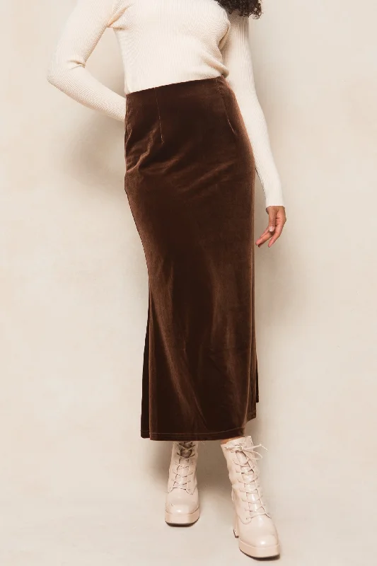 Dresses with Lace and Chiffon Blend for Ladies' Soft and Feminine LookLogan Skirt in Brown Dresses with Lace and Chiffon Blend for Ladies' Soft and Feminine LookLogan Skirt in Brown