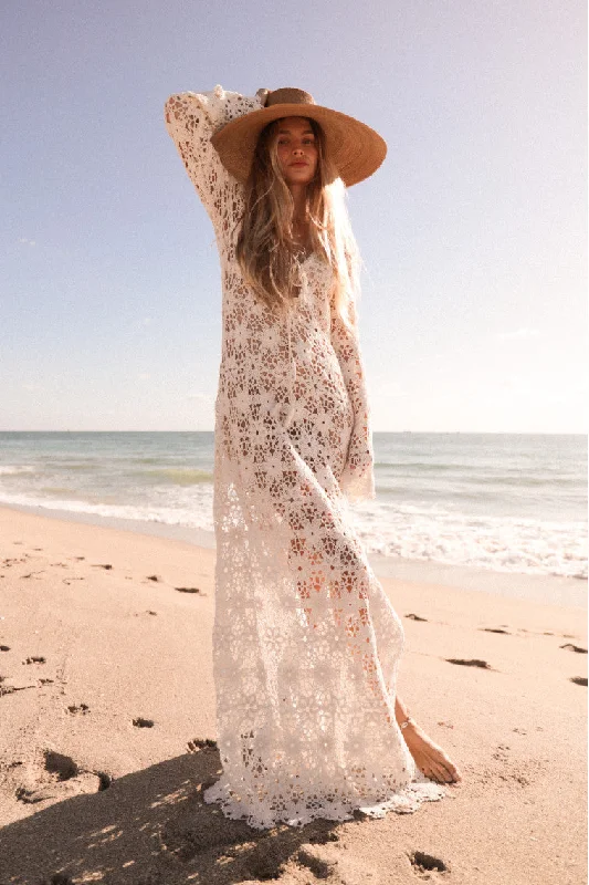 Halter Neck Sleeveless Dresses for Ladies' Outdoor ActivitiesLorne Cotton Crochet Maxi Dress Halter Neck Sleeveless Dresses for Ladies' Outdoor ActivitiesLorne Cotton Crochet Maxi Dress