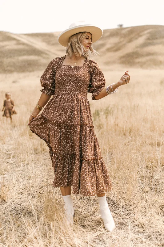 Halter Neck Sleeveless Dresses for Ladies' Outdoor ActivitiesMadeline Dress in Amber Floral Halter Neck Sleeveless Dresses for Ladies' Outdoor ActivitiesMadeline Dress in Amber Floral