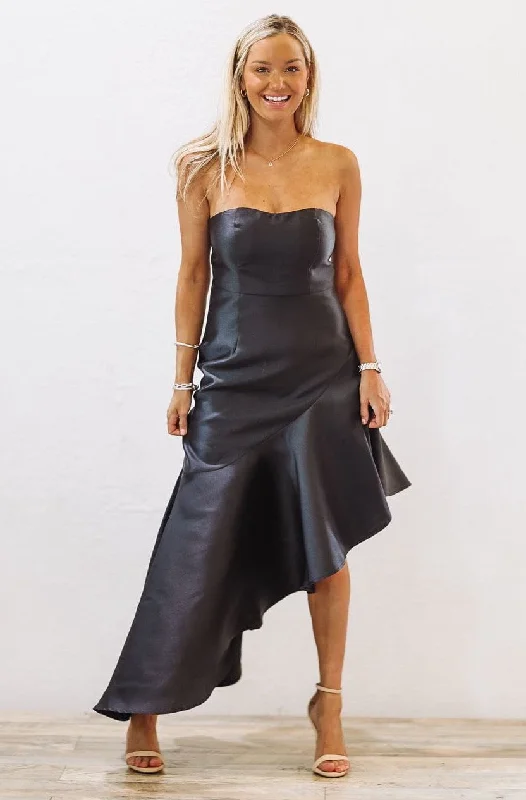 "Exclusive Discount: 30% Off All Women's Dresses for a Limited Period"Absolute Show Stopper Gown - Black "Exclusive Discount: 30% Off All Women's Dresses for a Limited Period"Absolute Show Stopper Gown - Black