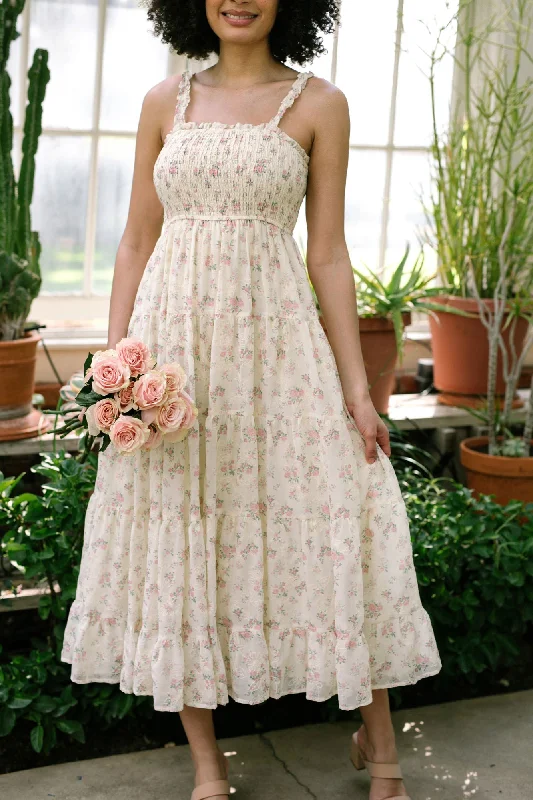 "Hurry! Limited Stock - Get Your Dream Dress with a Special Discount"Evie Smocked Tiered Dress "Hurry! Limited Stock - Get Your Dream Dress with a Special Discount"Evie Smocked Tiered Dress