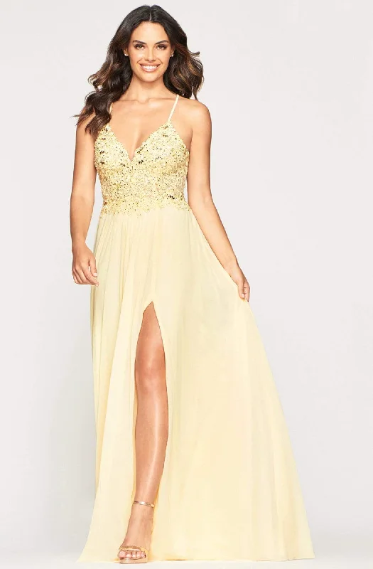 "Comfortable maternity dresses for pregnant women"Faviana - 10005 Lacy V-neck Chiffon Evening Gown "Comfortable maternity dresses for pregnant women"Faviana - 10005 Lacy V-neck Chiffon Evening Gown