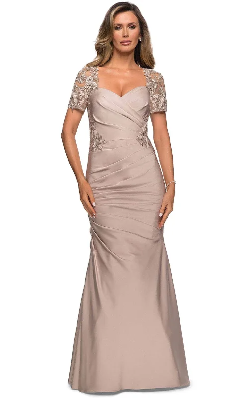 "Exclusive Discount: 30% Off All Women's Dresses for a Limited Period"La Femme - 27989 Applique V Neck Trumpet Dress