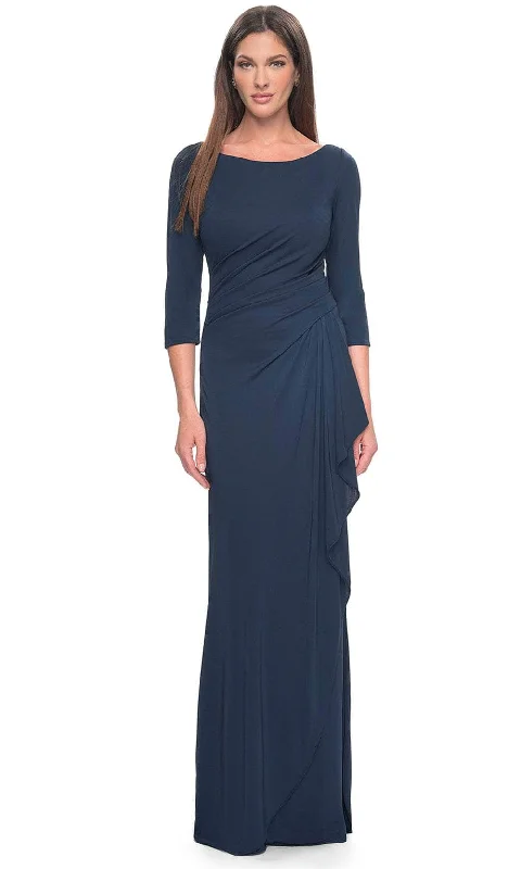 "Flash Sale: Grab Your Favorite Women's Dresses at Unbeatable Prices!"La Femme 31705 - Bateau Sheath Formal Dress