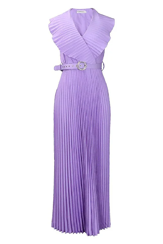 "Bodycon dresses for women to show off curves"Plus Size Purple Pleated Long Wedding Guest Dress