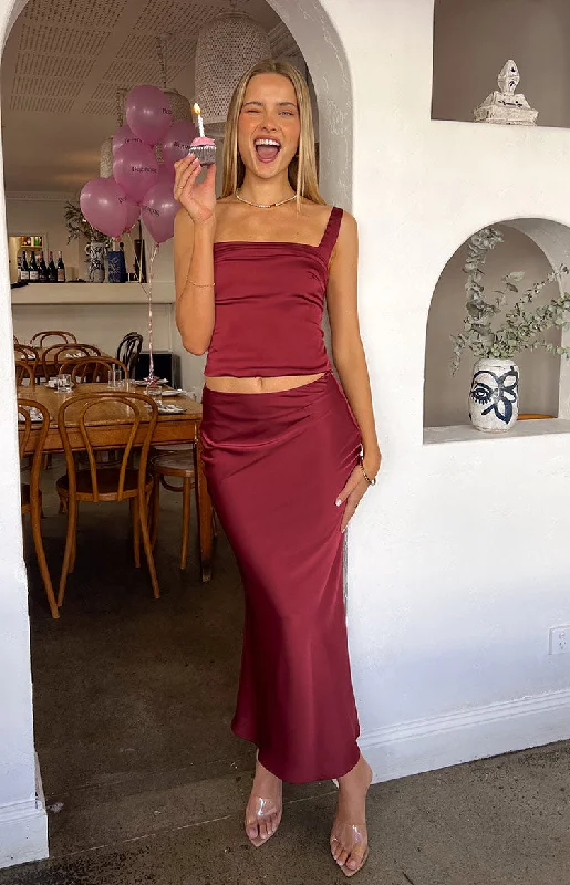 "Buy One, Get One 50% Off on Women's Dresses - Don't Miss Out!"Ryland Burgundy Maxi Skirt "Buy One, Get One 50% Off on Women's Dresses - Don't Miss Out!"Ryland Burgundy Maxi Skirt
