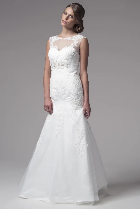 "Chiffon dresses for women with a flowy and light feel"TTW030